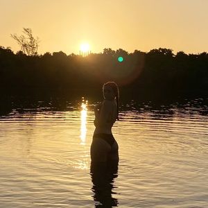 Meet your Posher, Brooke